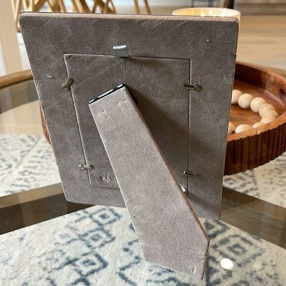 Sicura Picture Frame - Picture 2 of 6